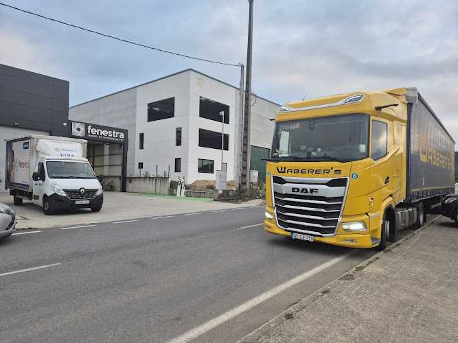 Fotografia tomada fuera de FENESTRA - Carpintería metálica y de aluminio en Monforte de Lemos, Lugo