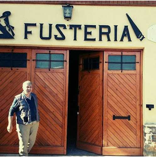 Fotografia tomada fuera de Carpintería Joan Canal - Fusteria en Bolvir, Girona