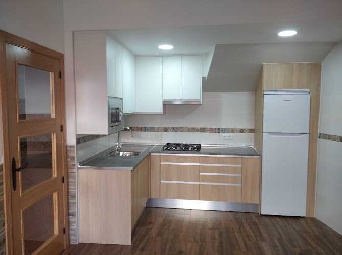 Fotografia tomada fuera de Muebles de cocina - Hermanos Oliva C.B - Carpintería en La Nava de Ricomalillo, Toledo