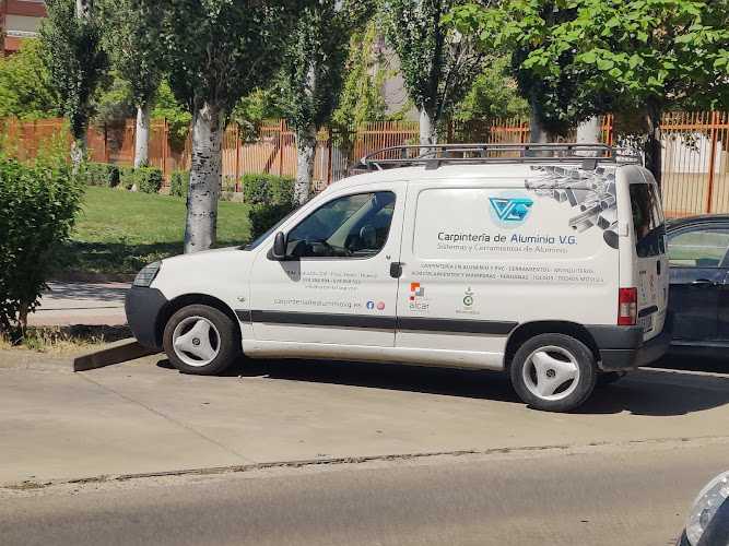 Fotografia tomada fuera de Carpinteria de Aluminio VG - Carpintería metálica y de aluminio en Huesca, Huesca