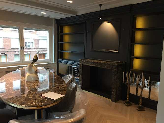 Fotografia tomada fuera de Servifuster - Carpintería en Cornellà de Llobregat, Barcelona