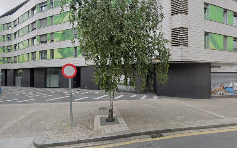 Fotografia tomada fuera de IRIBASA S.L. - Carpintero en Bilbao, Vizcaya