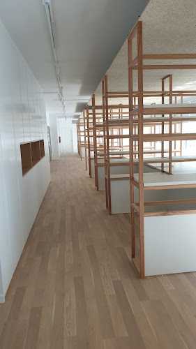 Fotografia tomada fuera de Suministros Ariño - Tienda de materiales para la construcción en Bilbao, Vizcaya
