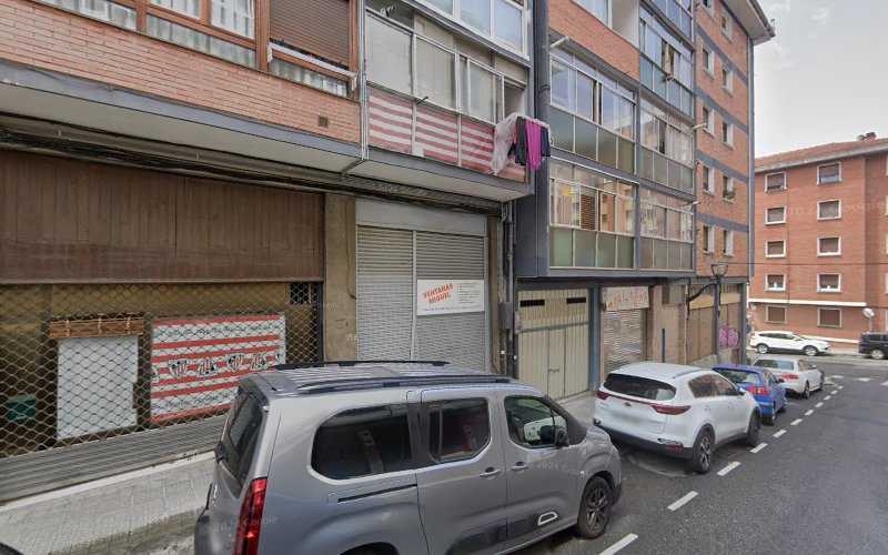 Fotografia tomada fuera de Ventanas Miguel - Carpintería metálica y de aluminio en Bilbao, Vizcaya