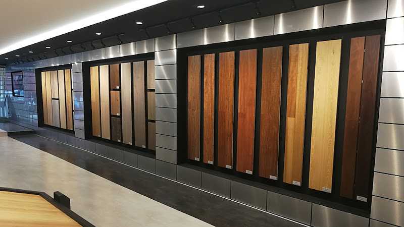 Fotografia tomada fuera de Maderas Ardu - Establecimiento de venta de madera en Galdakao, Vizcaya