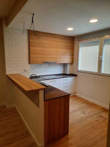 Fotografia tomada fuera de Nova Fusta - Carpintería en Bétera, Valencia