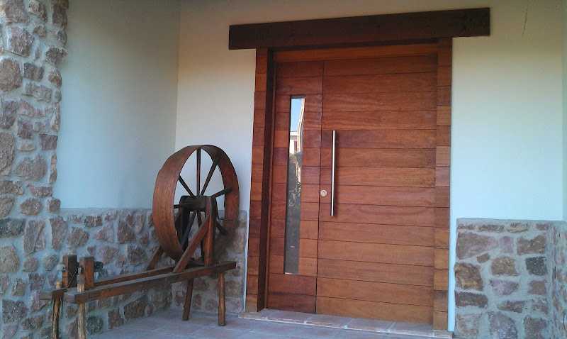 Fotografia tomada fuera de Grupo Forestia 360 - Carpintero en Bétera, Valencia