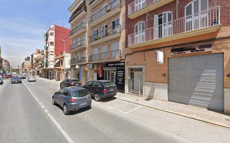 Fotografia tomada fuera de Vallas y Carpinteria Metalica Juanjo - Carpintería metálica y de aluminio en Bétera, Valencia