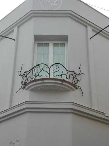 Fotografia tomada fuera de Cerrajería Hermanos Sales Rubio - Carpintería metálica y de aluminio en Sant Joan de Moró, Castellón