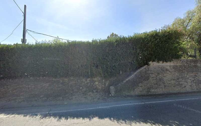 Fotografia tomada fuera de Puertas Aljarafe Solucar - Fábrica de puertas en Sanlúcar la Mayor, Sevilla