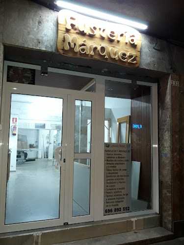 Fotografia tomada fuera de Carpintería Márquez - Carpintería en Barcelona, Barcelona