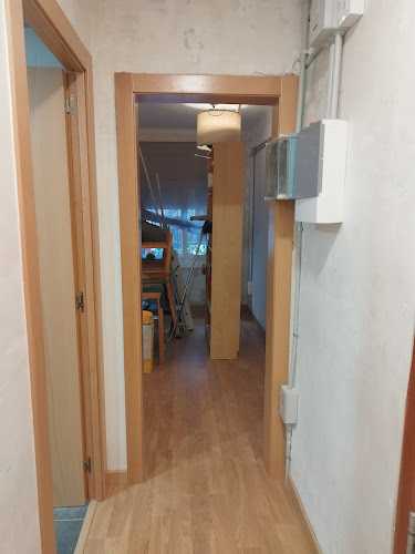 Fotografia tomada fuera de Carpintería El Madero Barcelona - Fabricant de mobles en Barcelona, Barcelona