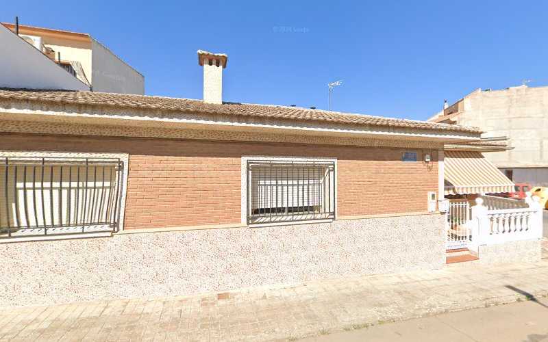 Fotografia tomada fuera de Carpintería Metálica Bravo - Carpintería metálica y de aluminio en Carrión de Calatrava, Ciudad Real