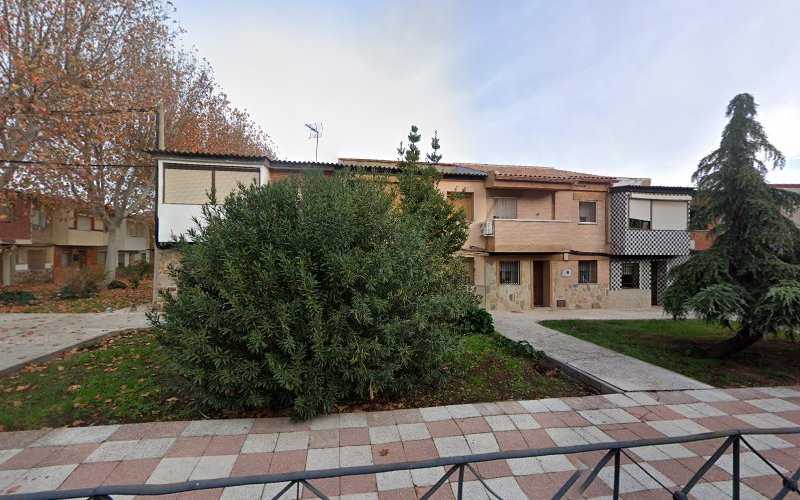 Fotografia tomada fuera de Carpimanchega S.L - Carpintería en Puertollano, Ciudad Real