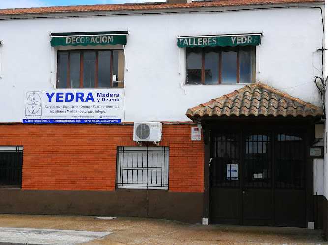 Fotografia tomada fuera de YEDRA Madera y Diseño, S.L. - Carpintería en Piedrabuena, Ciudad Real