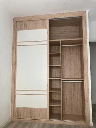 Fotografia tomada fuera de Tu Armario a Medida en Madrid - Tienda de armarios en Madrid, Madrid