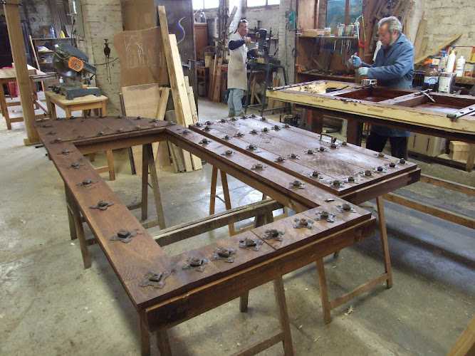 Fotografia tomada fuera de Carpinteria y Restauración Angulo - Carpintero en Barbastro, Huesca