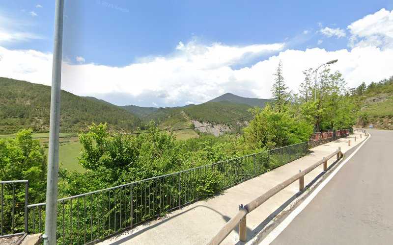 Fotografia tomada fuera de Carpintería Garpe - Tienda de armarios en Ansó, Huesca