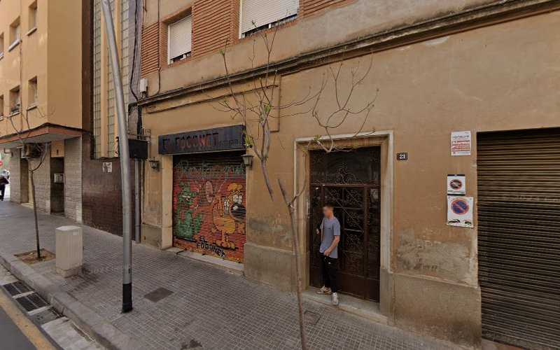 Fotografia tomada fuera de Fer I Saber S L - Carpintería metálica y de aluminio en Esplugues de Llobregat, Barcelona