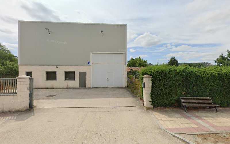 Fotografia tomada fuera de Talleres Cantora - Carpintería metálica y de aluminio en Quintanilla de Onésimo, Valladolid