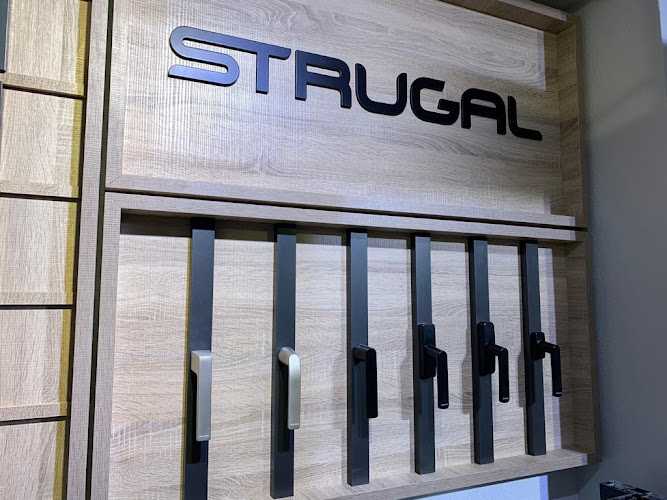 Fotografia tomada fuera de STRUGAL Valladolid - Carpintería metálica y de aluminio en Valladolid, Valladolid