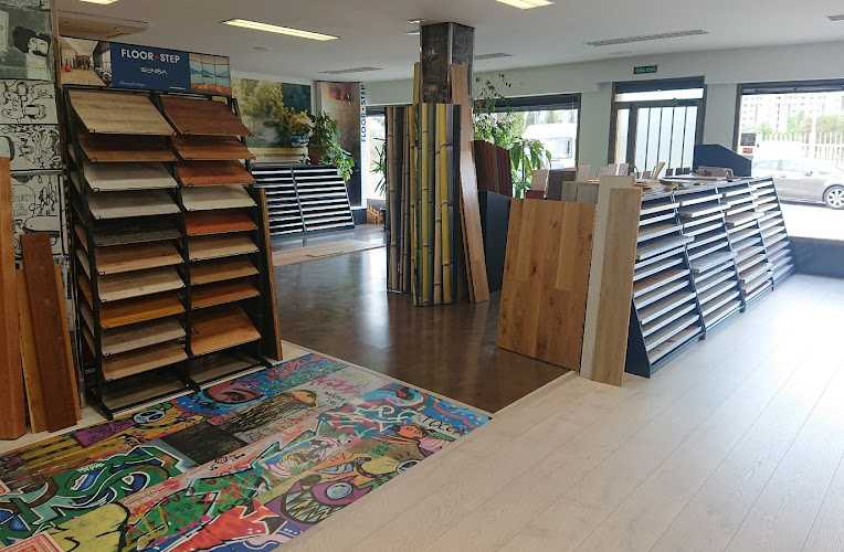 Fotografia tomada fuera de Más Madera Valladolid - Lumber store en Valladolid, Valladolid