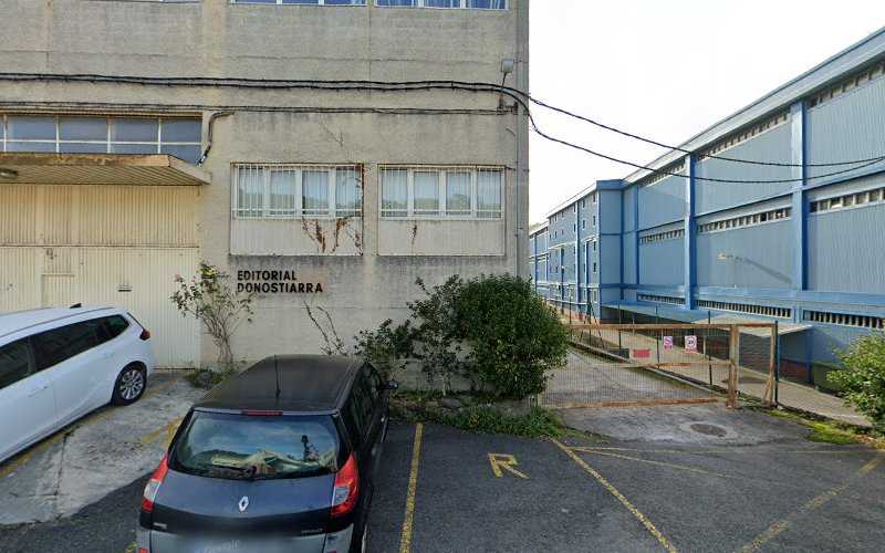 Fotografia tomada fuera de Carpintería De Aluminio Abant - Carpintería metálica y de aluminio en Donostia-San Sebastian, Guipúzcoa