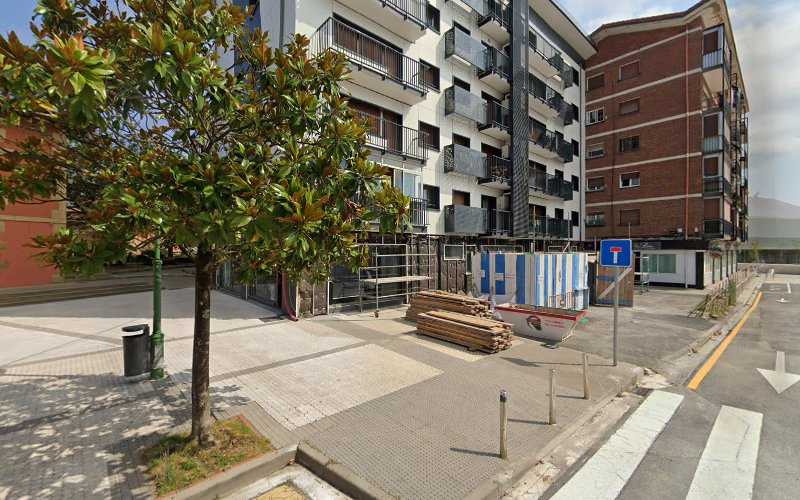 Fotografia tomada fuera de Ventanas Fabri SL - Carpintería metálica y de aluminio en Donostia-San Sebastian, Guipúzcoa