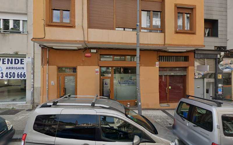Fotografia tomada fuera de Igoa Leihoak - Carpintería metálica y de aluminio en Donostia-San Sebastian, Guipúzcoa