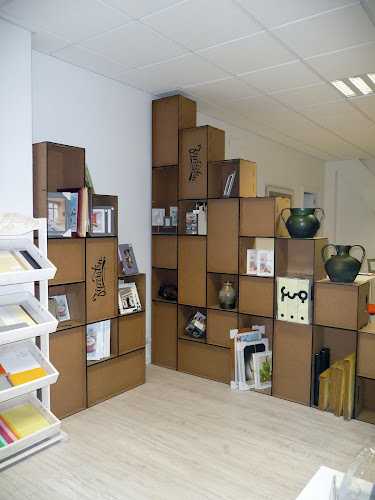 Fotografia tomada fuera de Fabrica-t - Carpintería en Donostia-San Sebastian, Guipúzcoa