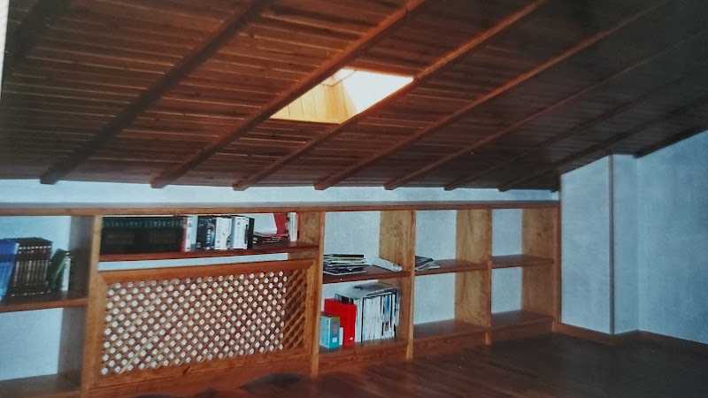 Fotografia tomada fuera de Carpintería Miguel Ángel Fernández - Carpintería en Miraflores de la Sierra, Madrid