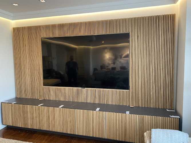 Fotografia tomada fuera de carpinteria miraflores - Carpintería en Miraflores de la Sierra, Madrid