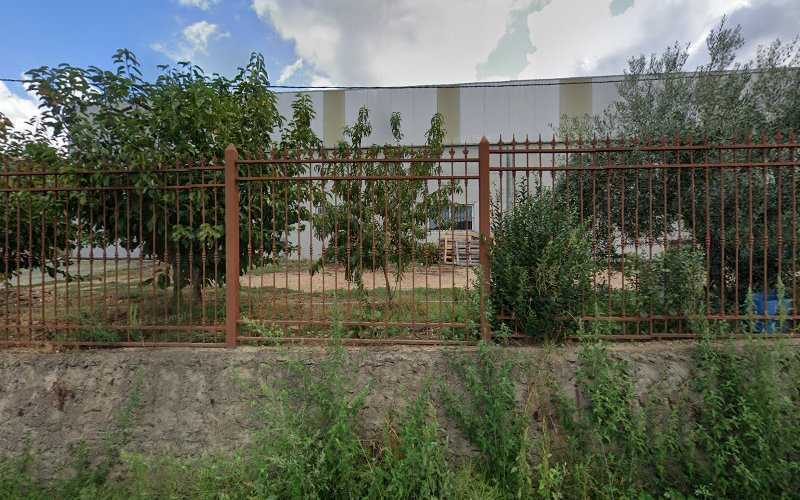 Fotografia tomada fuera de CARPINTERÍA METÁLICA VALENTÍN LABRADOR - Carpintería metálica y de aluminio en Berzocana, Cáceres