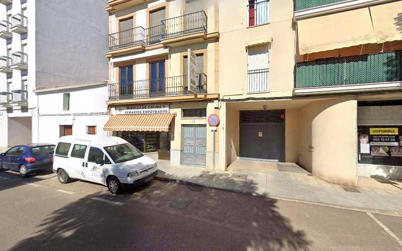 Fotografia tomada fuera de Carpintería Paco López - Carpintero en Villanueva de la Serena, Badajoz