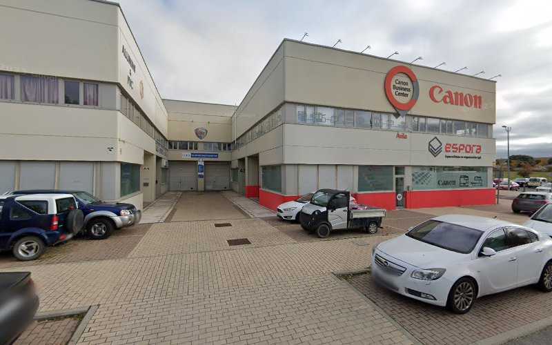 Fotografia tomada fuera de Lualme Aluminio - Carpintería metálica y de aluminio en Ávila, Ávila