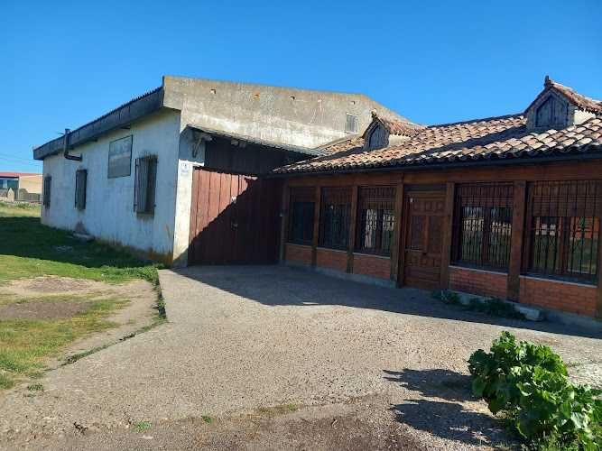 Fotografia tomada fuera de Javier Garcia Serna - Carpintería en Tiedra, Valladolid