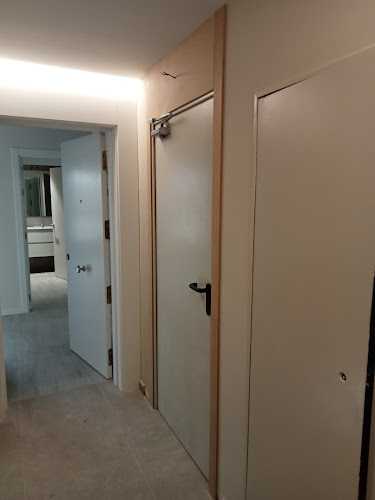 Fotografia tomada fuera de Carpintería Lopez S.L - Carpintería en Miranda de Ebro, Burgos