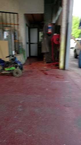 Fotografia tomada fuera de ALUVENT carpintería de aluminio y PVC - Carpintería metálica y de aluminio en Murga, Álava