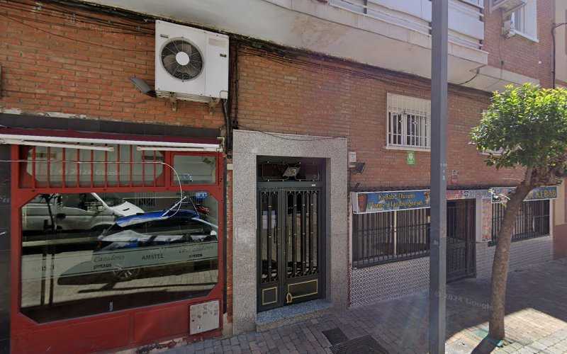 Fotografia tomada fuera de Cerramientos Jaype - Carpintería metálica y de aluminio en La Fortuna, Madrid