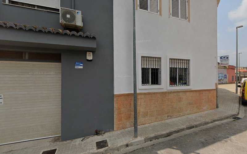 Fotografia tomada fuera de Tageal - Carpintería metálica y de aluminio en Albalat dels Tarongers, Valencia