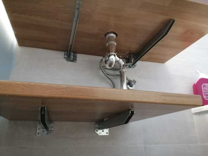 Fotografia tomada fuera de Herrajes Sáiz - Carpintería metálica y de aluminio en Burgos, Burgos