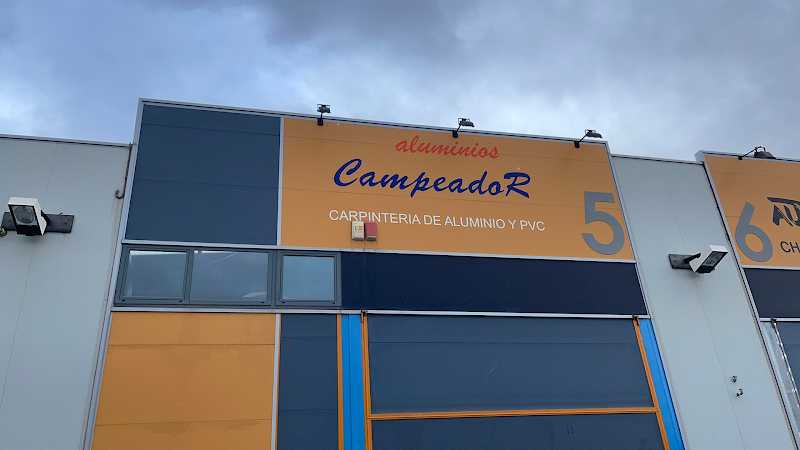 Fotografia tomada fuera de Aluminios Campeador - Carpintería metálica y de aluminio en Burgos, Burgos