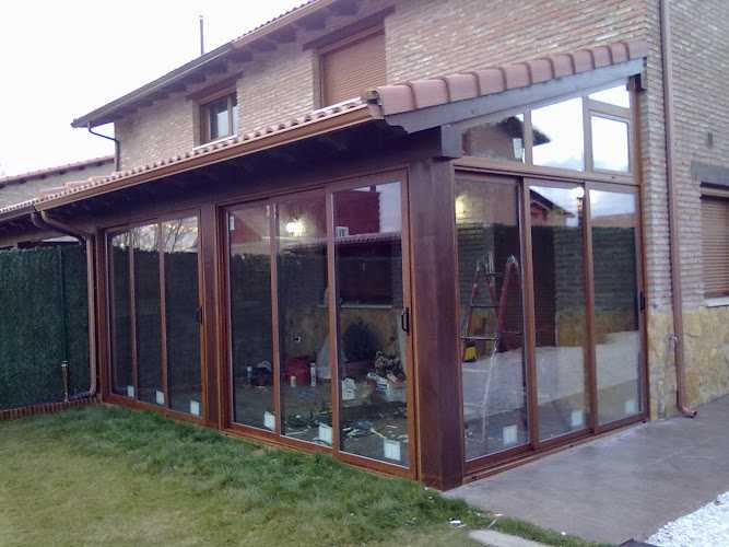 Fotografia tomada fuera de ALZAGA - Carpintería metálica y de aluminio en Burgos, Burgos