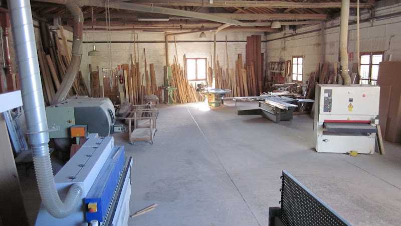 Fotografia tomada fuera de Carpintería Pexeiros - Carpintería en Os Blancos, Orense