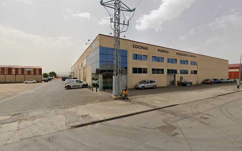 Fotografia tomada fuera de Acedo Carpinteria - Carpintería en Teruel, Teruel