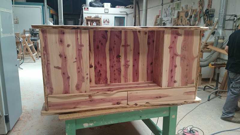 Fotografia tomada fuera de Triguerama - Carpintería en Zarzuela, Cuenca