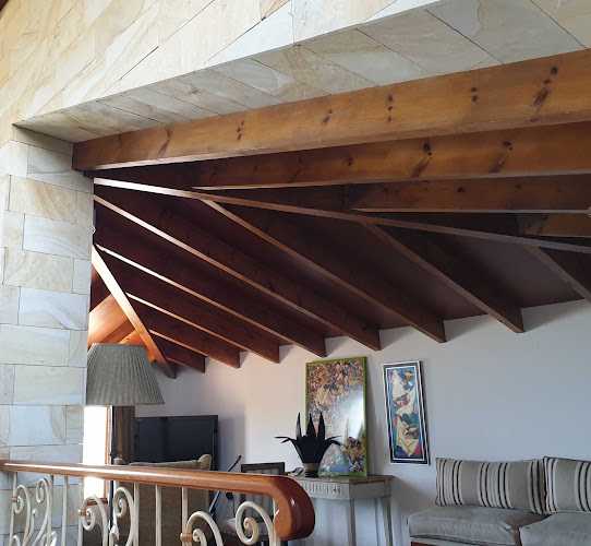 Fotografia tomada fuera de Carpintería Lorenzo - Carpintería en Torrellano, Alicante