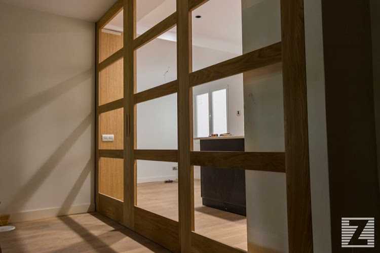 Fotografia tomada fuera de Ebanistería Hnos Martínez Zoroa S L - Tienda de armarios en Alicante, Alicante