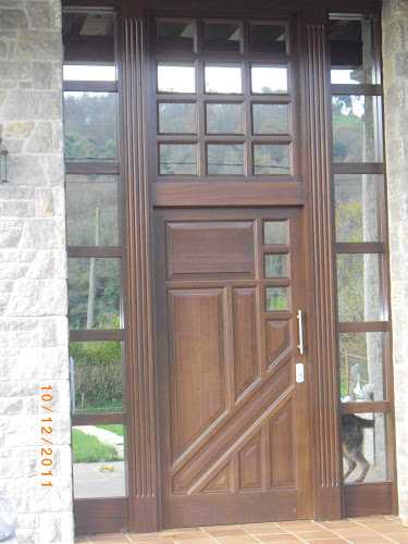 Fotografia tomada fuera de Carpintería Avican - Carpintero en Infiesto, Asturias