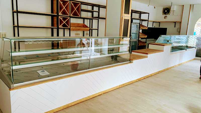 Fotografia tomada fuera de Carpinteria Hermanos Pealo S.l. - Carpintero en El Viso del Alcor, Sevilla